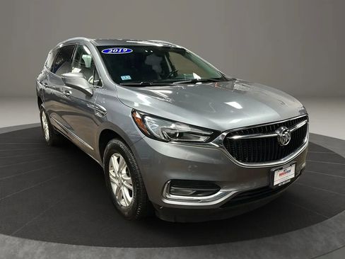 Used 2019 Buick Enclave Essence image 7