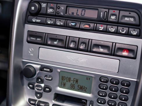 Used 2003 Aston Martin Vanquish RWD image 32