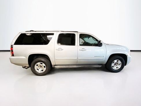 Used 2012 Chevrolet Suburban LT AWD/4WD image 5