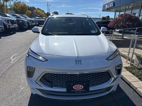 New 2026 Buick Encore GX Avenir w/ Avenir Technology Package image 2