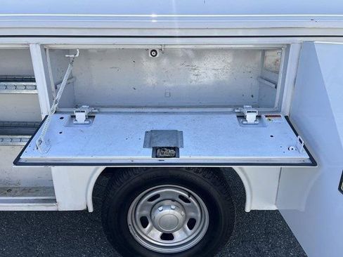 Used 2019 Ford F350 XL w/ Power Equipment Group image 53