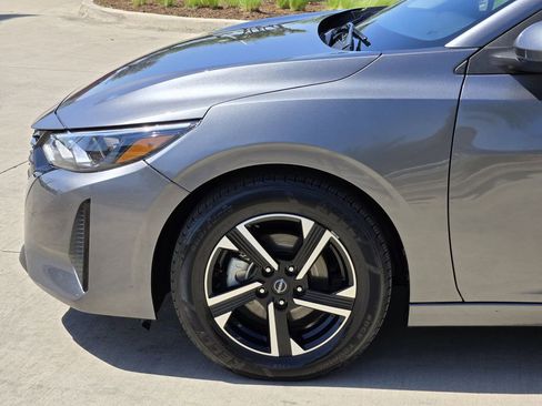 Used 2024 Nissan Sentra SV image 6