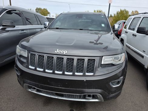 Used 2015 Jeep Grand Cherokee Overland w/ Advanced Technology Group image 2