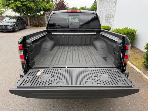 New 2026 Nissan Frontier SV w/ SV Convenience Package AWD/4WD image 10