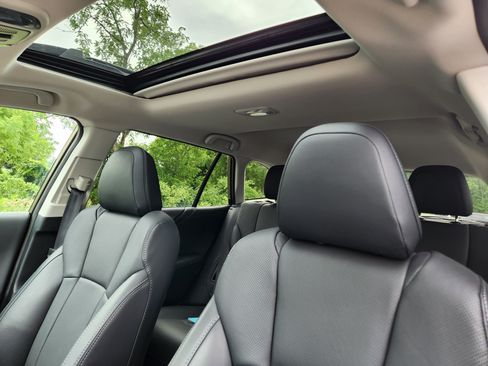 Certified 2025 Subaru Outback Limited AWD/4WD image 12