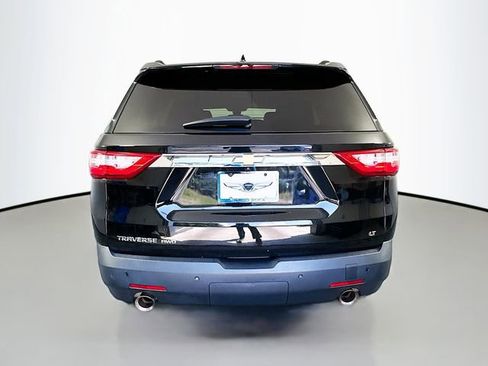Used 2020 Chevrolet Traverse LT w/ Driver Confidence II Package AWD/4WD image 6
