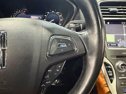 Used 2016 Lincoln MKX Reserve w/ Technology Package AWD/4WD image 16