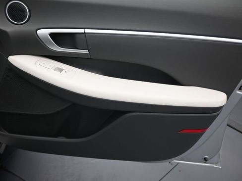 Used 2025 Hyundai Sonata SEL image 30