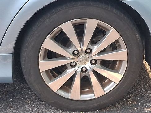 Used 2011 Toyota Avalon Limited FWD image 10