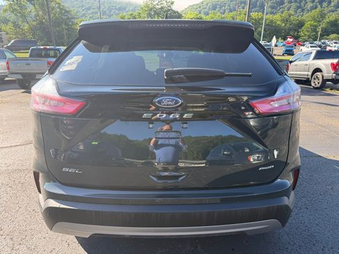 Used 2024 Ford Edge SEL w/ Convenience Package AWD/4WD image 5
