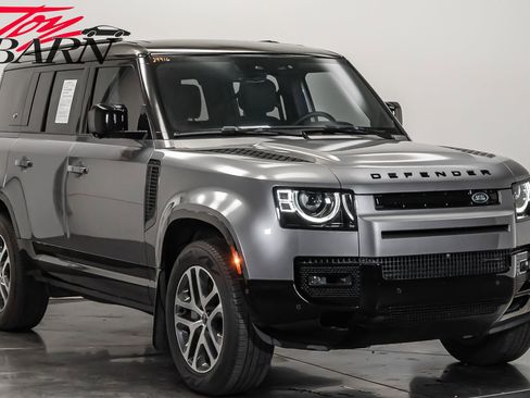 Used 2023 Land Rover Defender 110 X-Dynamic SE image 7