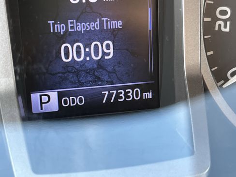 Used 2019 Toyota Tacoma SR5 image 23