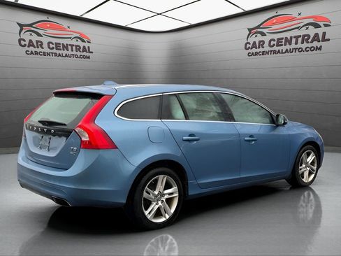 Used 2015 Volvo V60 T5 Premier Plus image 5