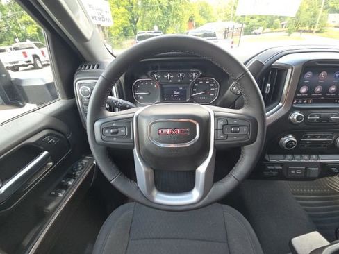 Used 2022 GMC Sierra 2500 SLE w/ X31 Off-Road Package image 27