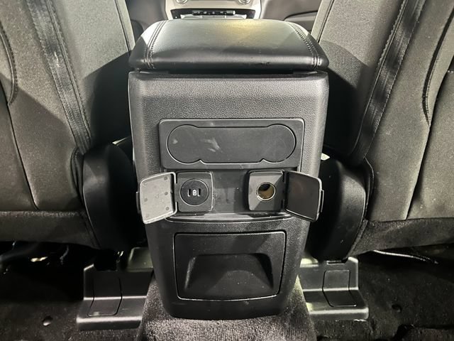 Used 2024 Ford Explorer XLT RWD image 28