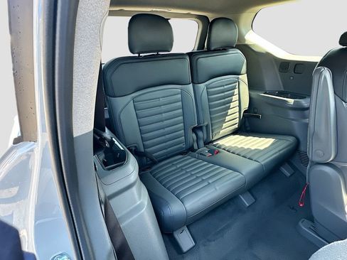 New 2026 Kia EV9 Land image 28