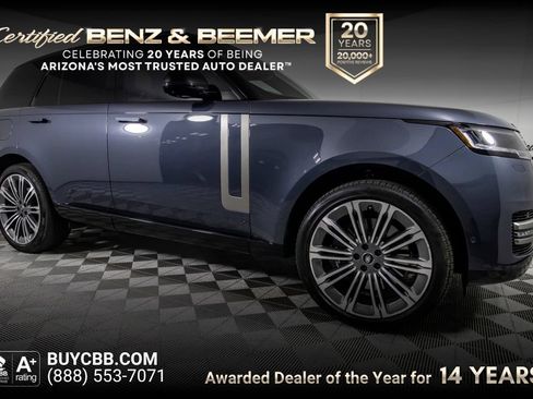 Used 2025 Land Rover Range Rover SE AWD/4WD image 1