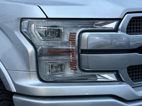 Used 2018 Ford F150 Platinum w/ Equipment Group 701A Luxury image 11