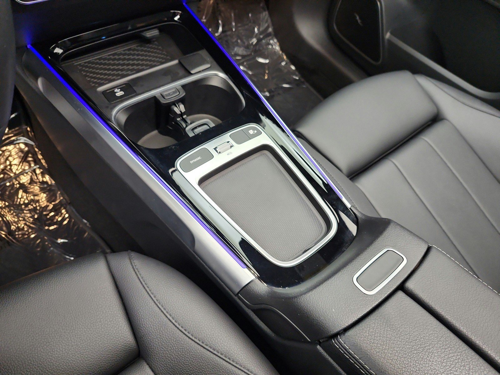 Used 2024 Mercedes-Benz GLB 250 4MATIC image 13