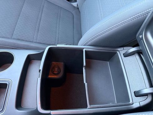 Used 2018 Kia Sorento FWD V6 image 37