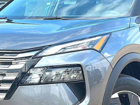 New 2026 Nissan Rogue SV w/ Cold Weather Package image 4