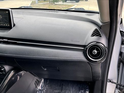 Used 2017 Toyota Yaris iA image 19