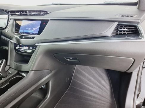 Certified 2025 Cadillac XT5 Premium Luxury image 21