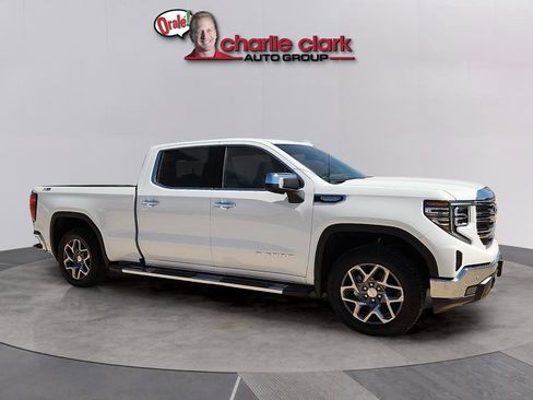 New 2026 GMC Sierra 1500 SLT AWD/4WD image 6