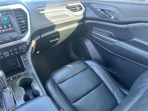 Used 2019 GMC Acadia SLT FWD image 17