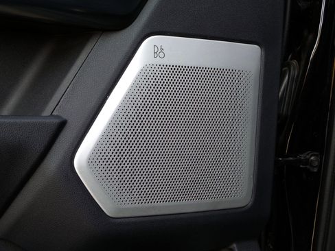 Used 2025 Ford F250 Platinum image 18