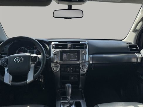 Used 2016 Toyota 4Runner SR5 image 20