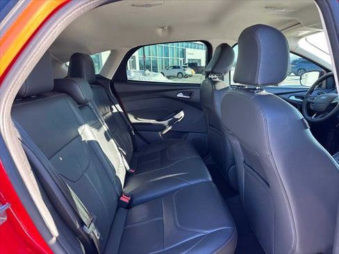 Used 2015 Ford Focus SE w/ Equipment Group 201A image 12