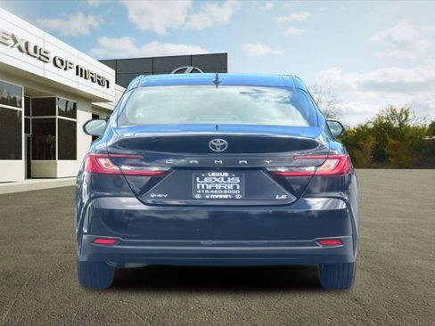 Used 2025 Toyota Camry LE image 9
