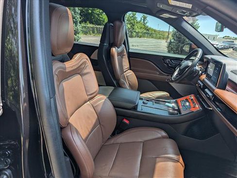 Certified 2023 Lincoln Aviator Reserve w/ Equipment Group 201A AWD/4WD image 14