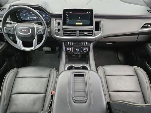 Used 2024 GMC Yukon SLT image 18