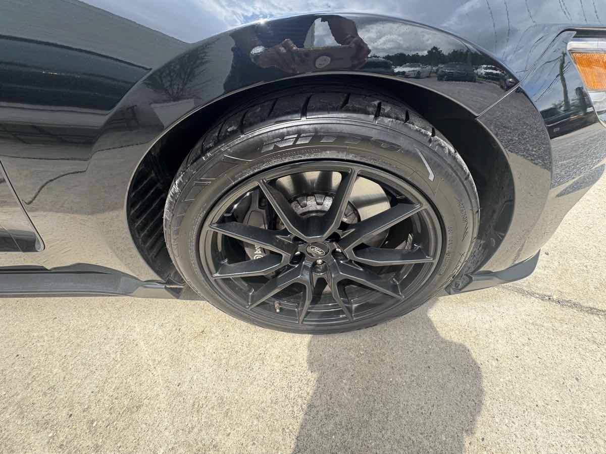 Used 2020 Ford Mustang Shelby GT350 w/ Technology Package RWD image 23