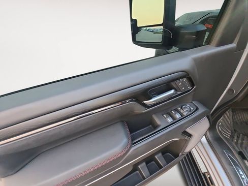 Certified 2025 GMC Sierra 2500 AT4X w/ AT4X AEV Edition AWD/4WD image 10