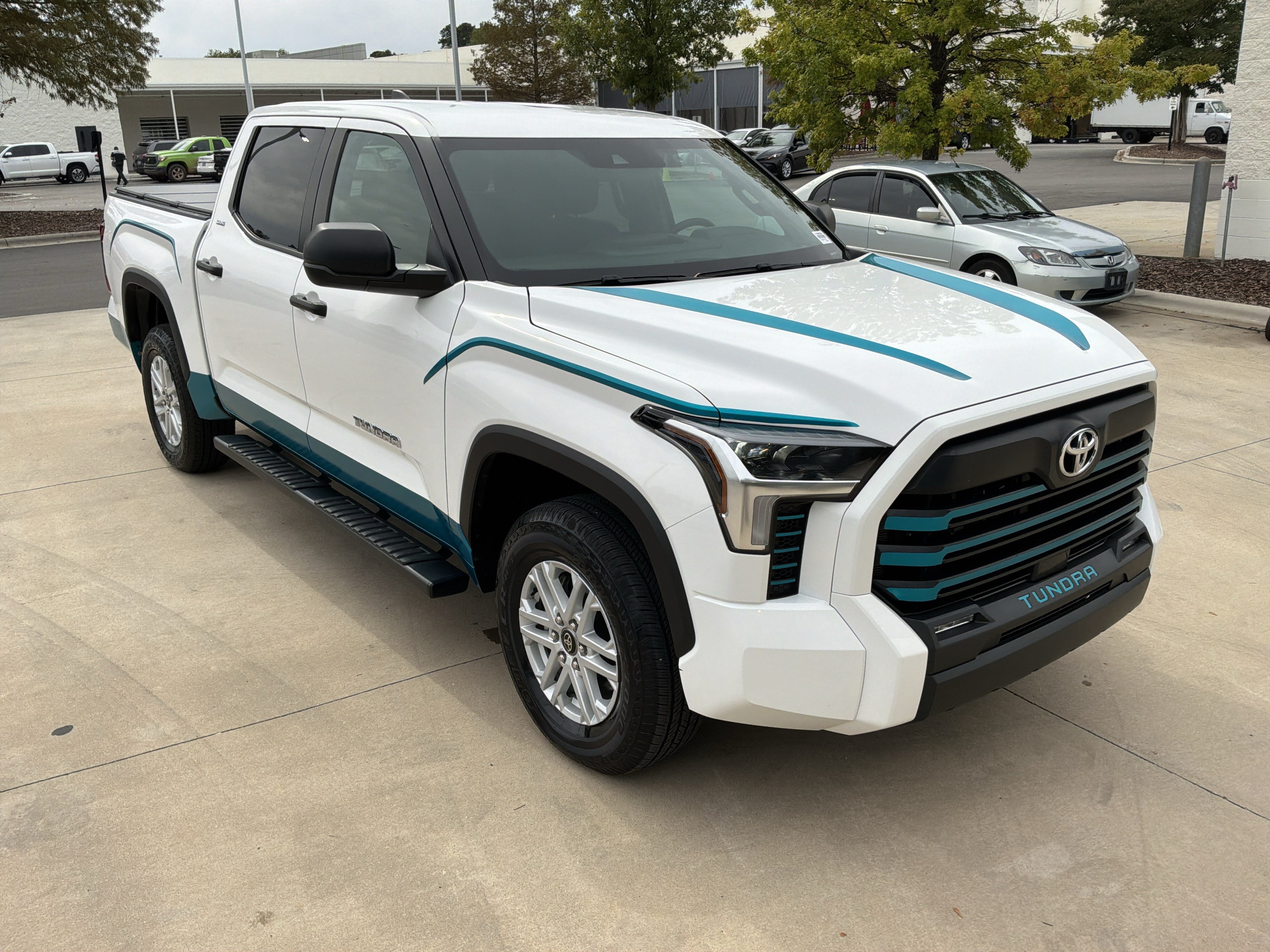 Used 2025 Toyota Tundra SR5 AWD/4WD image 2