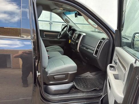 Used 2016 RAM 1500 Classic SLT AWD/4WD image 22