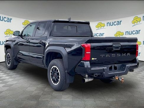 Used 2024 Toyota Tacoma TRD Off-Road w/ TRD Off Road Upgrade Package AWD/4WD image 4