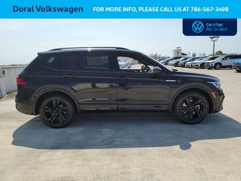 Used 2023 Volkswagen Tiguan SE R-Line image 12