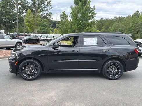 Used 2023 Dodge Durango R/T AWD/4WD image 10