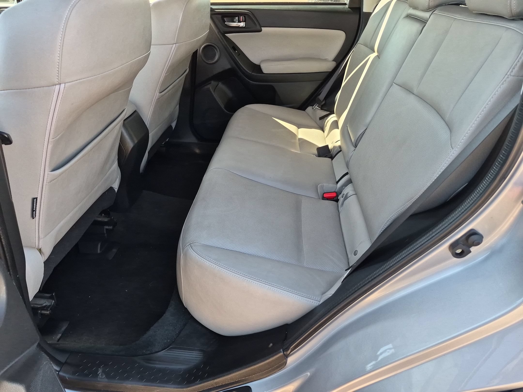 Used 2016 Subaru Forester 2.5i Limited AWD/4WD image 16