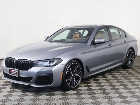Used 2023 BMW M550i xDrive w/ Shadowloine Package image 9