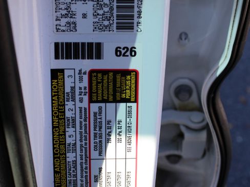 Used 2019 Toyota Tacoma SR5 image 16