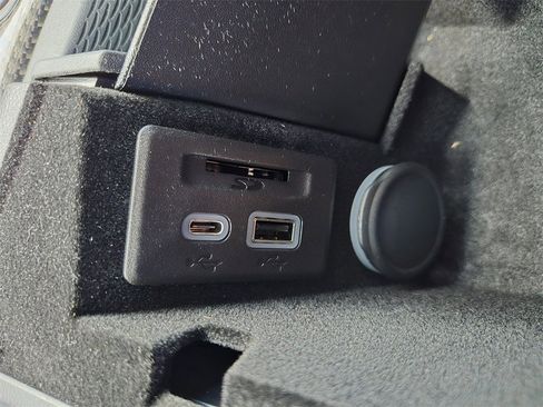 Used 2022 Cadillac CT4 V image 19