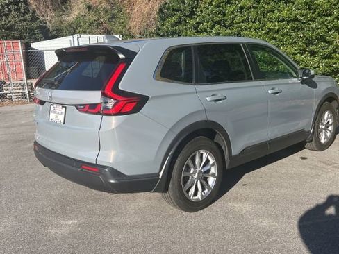 Used 2023 Honda CR-V EX-L image 6