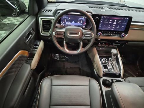 Used 2025 GMC Canyon Denali AWD/4WD image 14