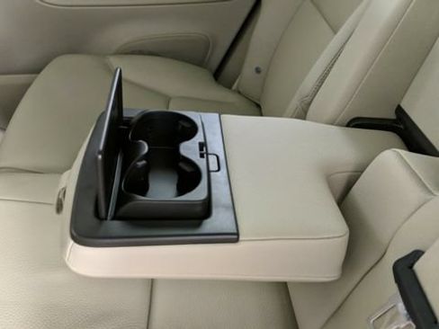 Used 2023 Volvo XC90 B5 Plus w/ Protection Package Premier AWD/4WD image 39