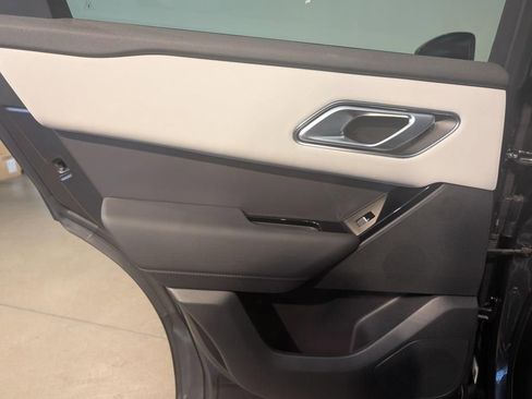 Used 2026 Land Rover Range Rover Velar S image 22